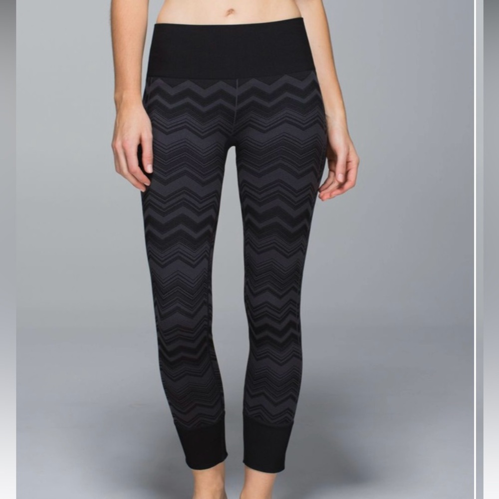 Lululemon Ebb To Street Pant in Heathered Deep Coal